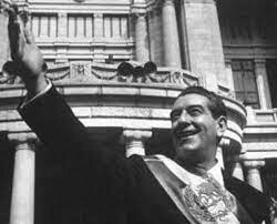 ALFREDO LOPEZ MATEOS ASUME LA PRESIDENCIA DE MEXICO