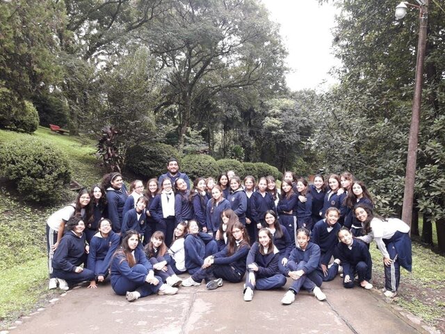 9°:Ingreso al Colegio HHEE