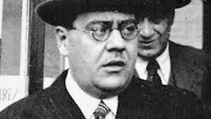 D. Juan Negrín abandona España camí de França