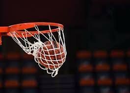Inizo a giocare a basket per 3 anni