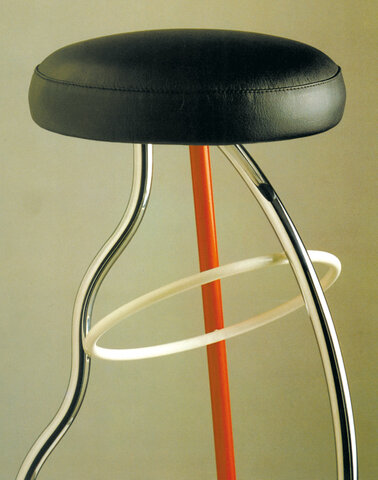 El diseño industrial en España: Silla Duplex tricolor (Javier Mariscal)