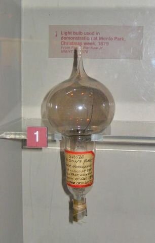 the invention of the light bulb
