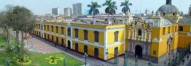 PRIMERA UNIVERSIDAD EN AMÉRICA DEL SUR