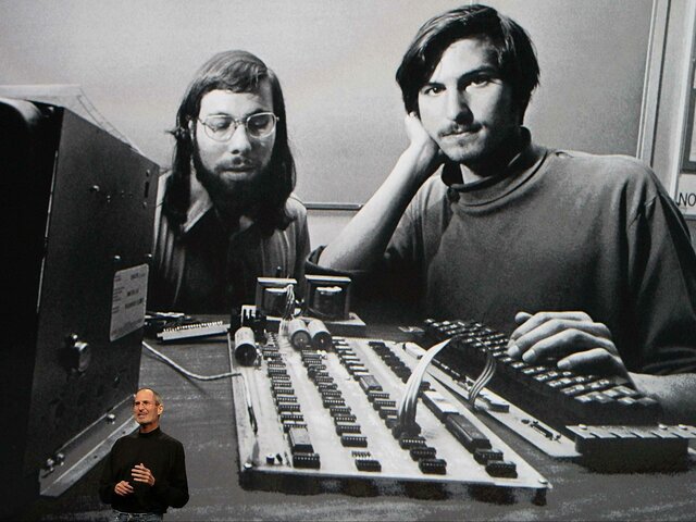 Steve Jobs and Steve Wozniak
