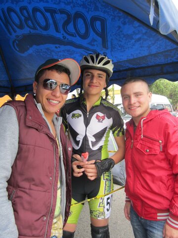 Mi hermano se consagra campeón nacional de patinaje.