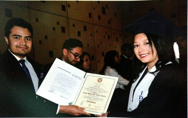 GRADUACION DE TECNICO EN ELECTRICIDAD Y ELECTRONICA