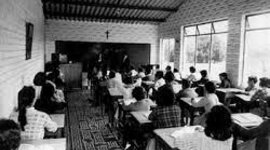 Timeline: Historia Minuto de Dios y Uniminuto