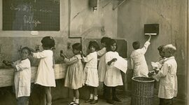 Timeline: Historia  de la  Infancia
