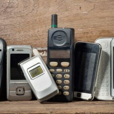 Timeline: EL CELULAR
