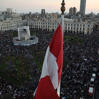 Timeline: SUCESOS POLÍTICOS EN EL PERÚ (2020-2021)
