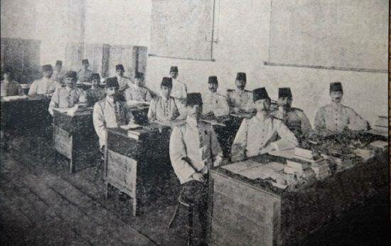 Askeri Rüştiye'ye girdi