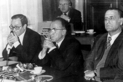 Creación de la Junta Democrática