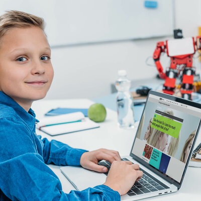 Timeline: A História da Tecnologia e da Educação