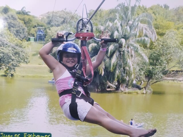 Mi primera vez en tirolesa.