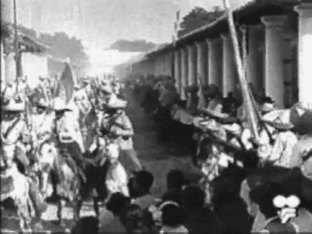 Francisco I. Madero inicio la revolución en el que luchaba por la justicia social y estaba en desacuerdo con los privilegios de los extranjeros.