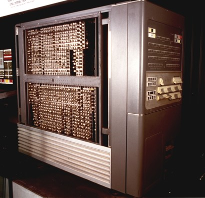 IBM-704 (1 поколение)