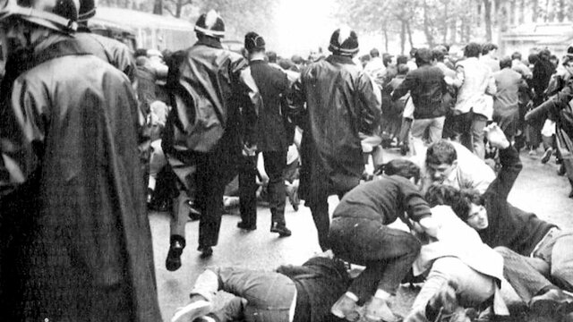 Pelea entre estudiantes de la Vocacional 2 y de la preparatoria Isaac Ochoterena en la Ciudadela.