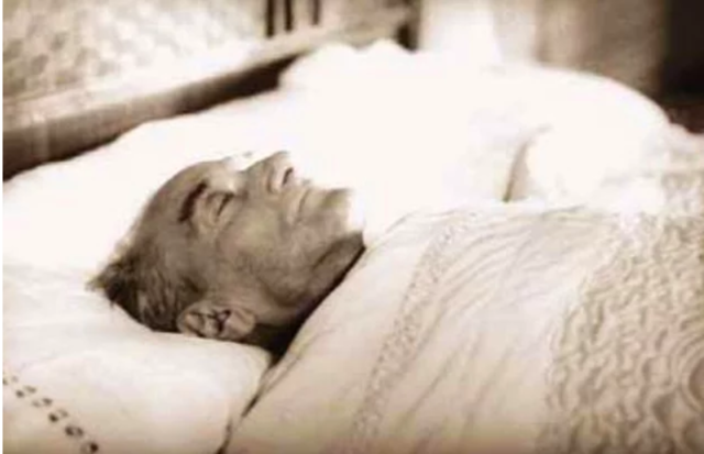 MUSTAFA KEMAL ATATÜRK