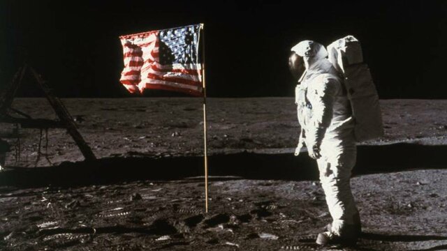Primer hombre en pisar la luna