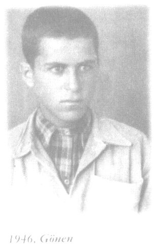 Akçaköy'de ilkokula başladı