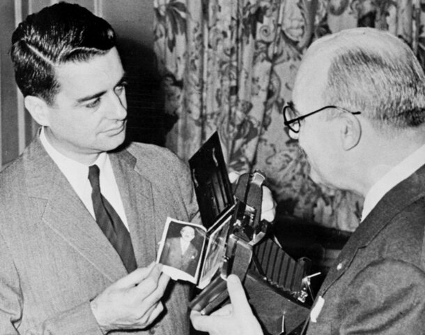 Polaroid Camera - Edwin Land