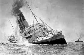 German U-Boat sinks British passenger liner Lusitania, Americans killed on board