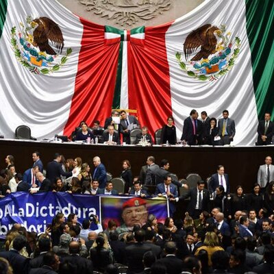 Timeline: Administración Pública Federal