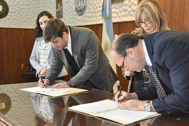 INSCRIPCIÓN EN EL REGISTRO PUBLICO DE COMERCIO