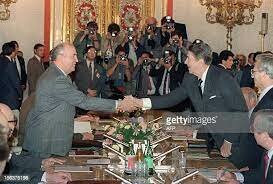 Reagan visits Soviet Union (1988)