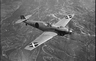 Adolf Hitler crea la Legión Cóndor para ayudar a los franquistas.