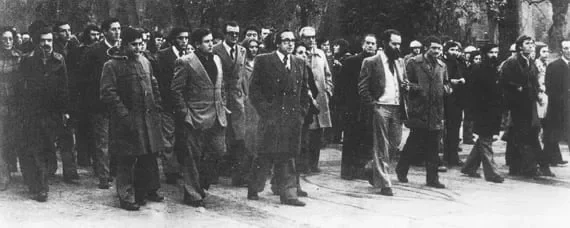 Creación de la Plataforma de Convergencia Democrática.