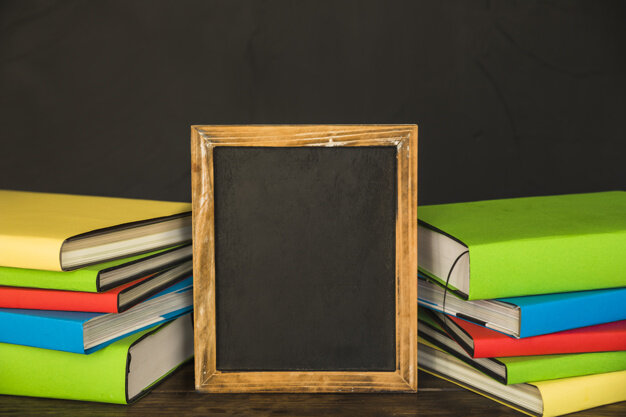 Uso de livros e Quadros negros em aulas
