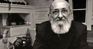 Nacimiento de Paulo Freire