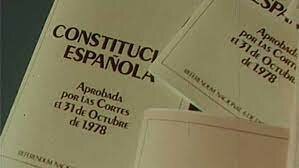 Aprobación por referéndum de la Constitución