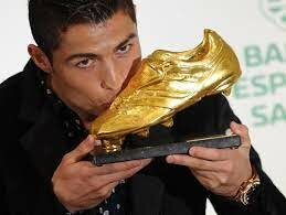 Prima scarpa d'oro per Cristiano!!!!