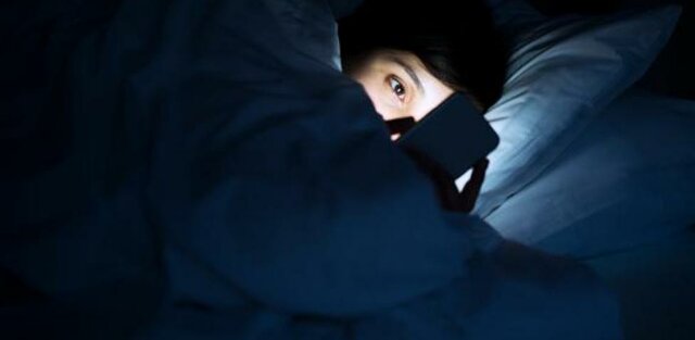 23:00,  surfer sur le web