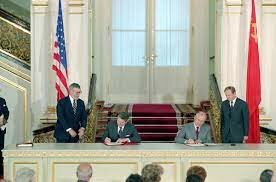 Reagan visits Soviet Union (1988)
