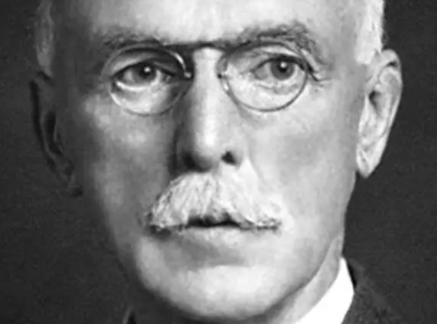 Arthur Harden advanced alcoholic fermentation.