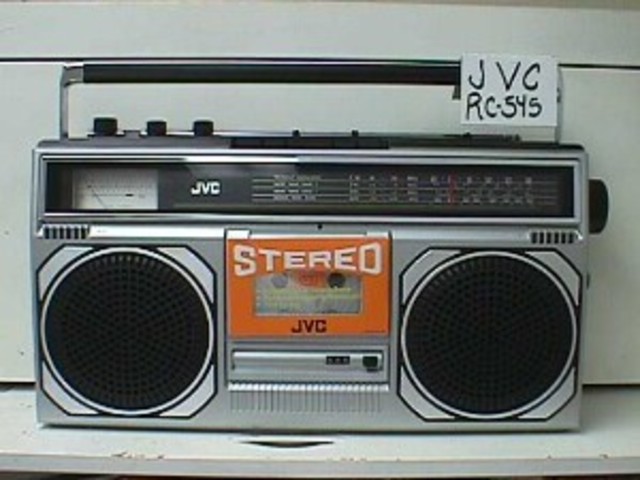 Nuestro primer radiocassete