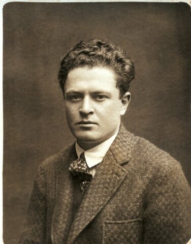 Miili Mücadele Dönemi ve Gençliği