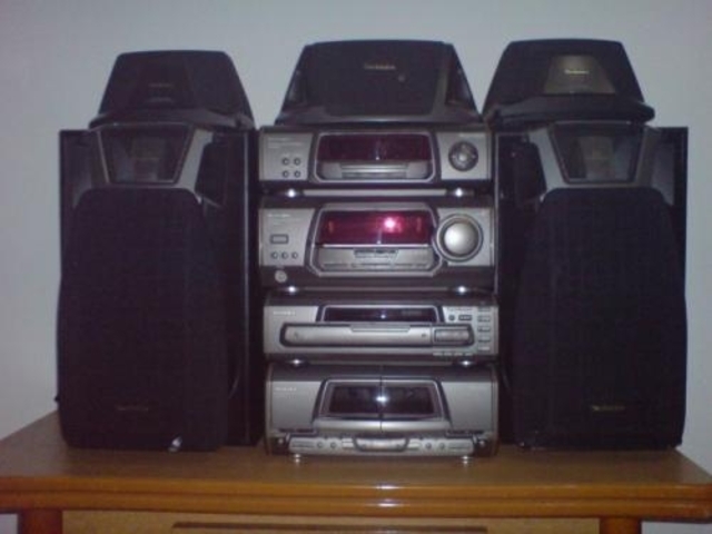 Primer equipo de música