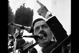 Asume al gobierno el presidente constitucional Raúl Alfonsín