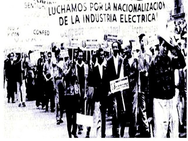 Inicia nacionalización de la industria eléctrica, el transporte aéreo y la distribución de alimentos básicos