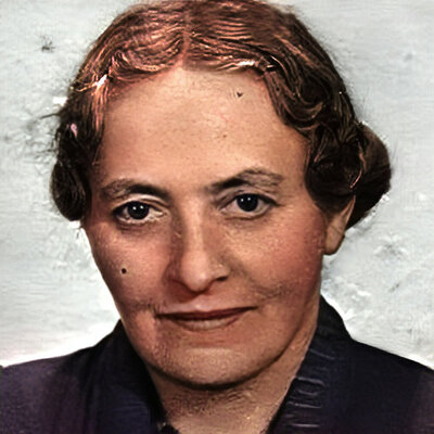 Timeline: Suzanne Briet