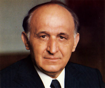 Llegada al poder de TODOR ZHIVKOV