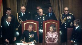 Timeline: EJE CRONOLÓGICO UNIDAD 12.1: El proceso de transición a la democracia y la Constitución de 1978