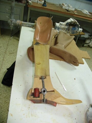 Mecánicos ortopedistas como pioneros en el nuevo oficio