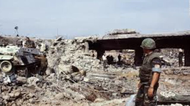 Suicide bombers attack U.S. Marines in Lebanon (1983)