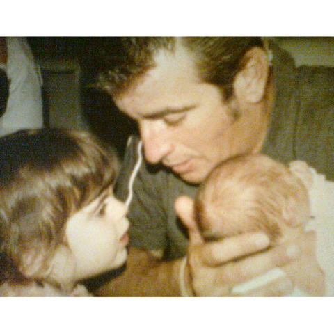 Nace mi hermano Santi.