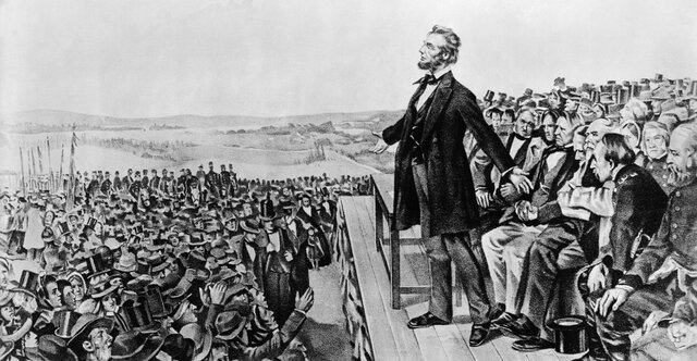 Lincoln gives his Gettysburg Address